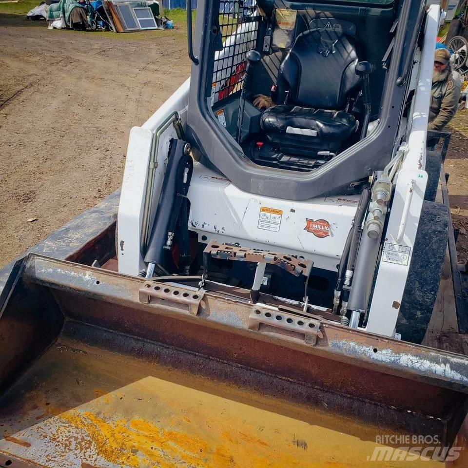 Bobcat S 450 Lietoti riteņu kompaktiekrāvēji