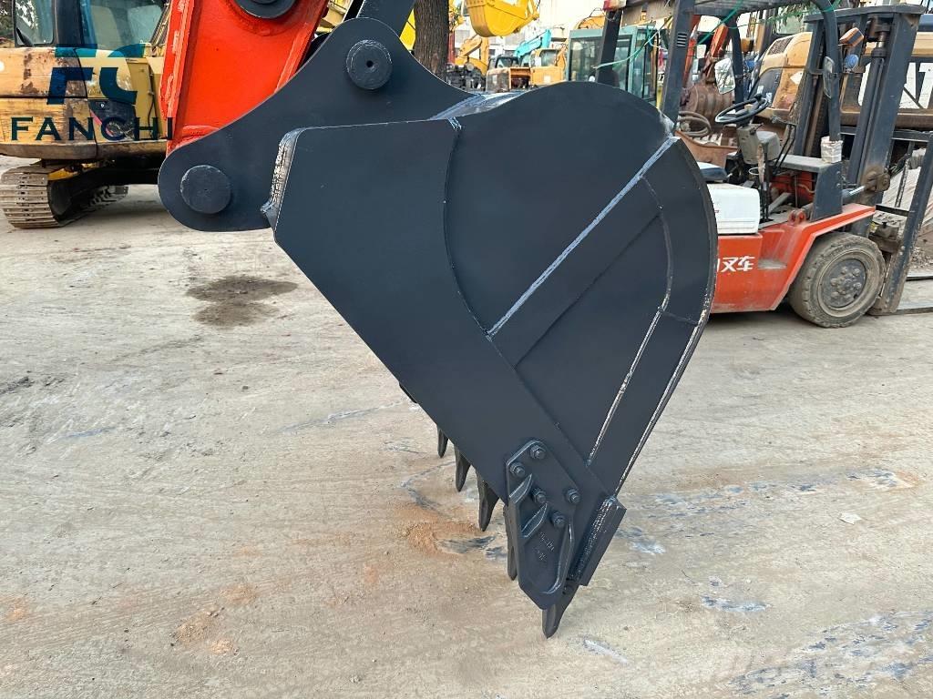 Doosan DX 225 LC Kāpurķēžu ekskavatori