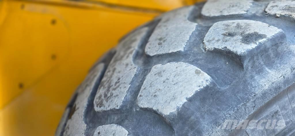 Volvo L 220 G Iekrāvēji uz riteņiem