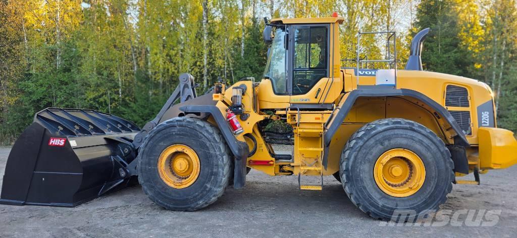 Volvo L 220 G Iekrāvēji uz riteņiem