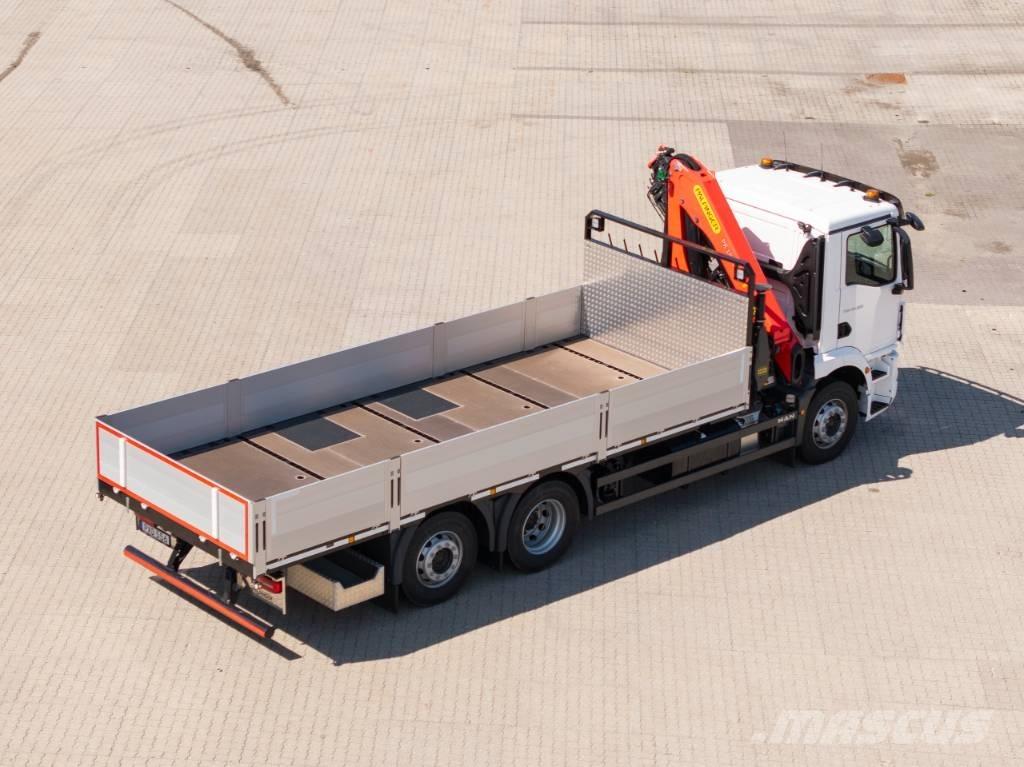 MAN TGM 26.320 6x2-4 Smagās mašīnas ar celtni