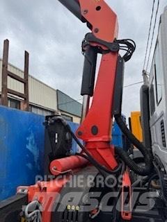 Iveco Trakker 310 Smagās mašīnas ar celtni