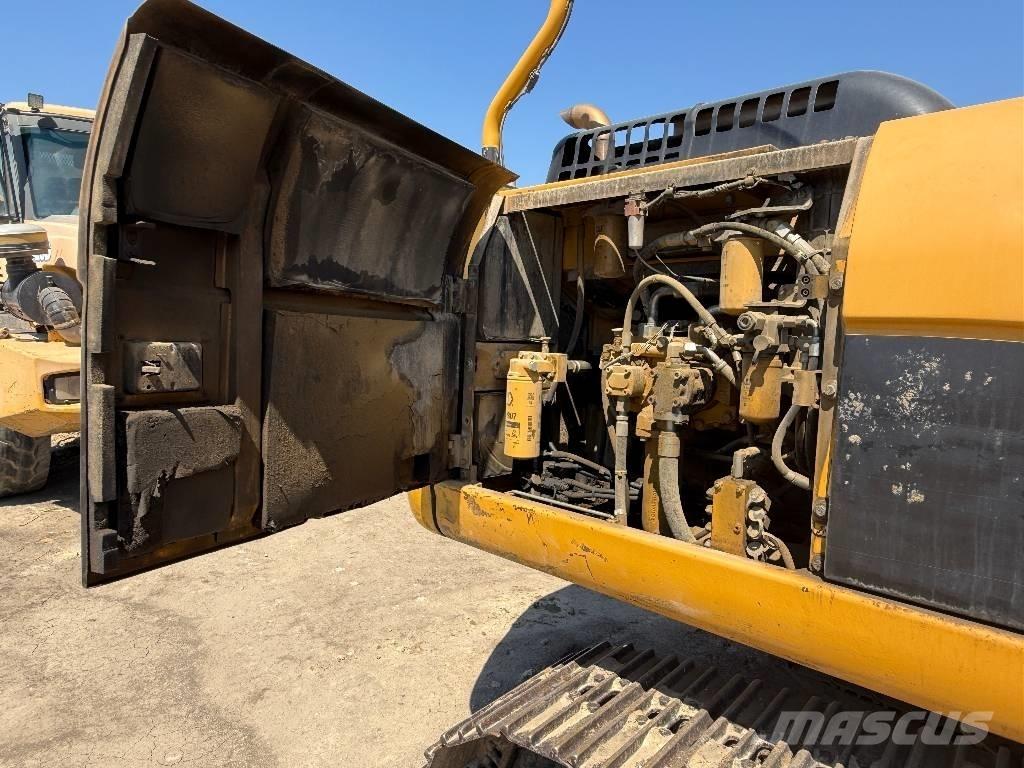 CAT 324 D Kāpurķēžu ekskavatori