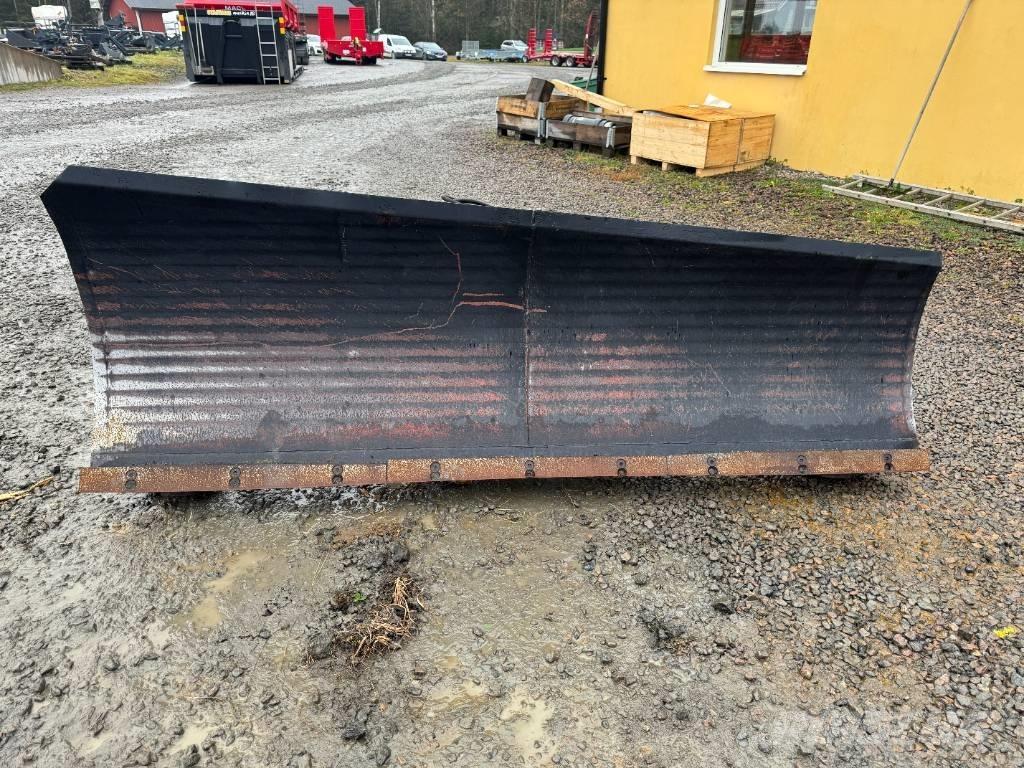 XYZ Diagonalblad Grāvju arkli