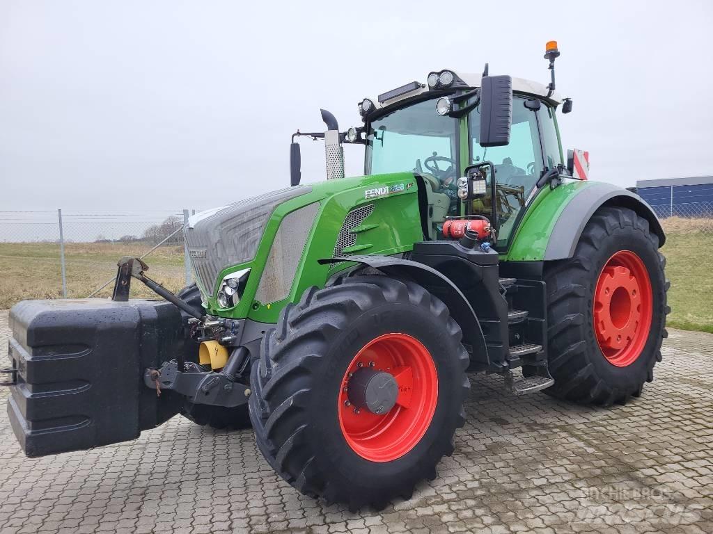 Fendt 828 Vario Traktori