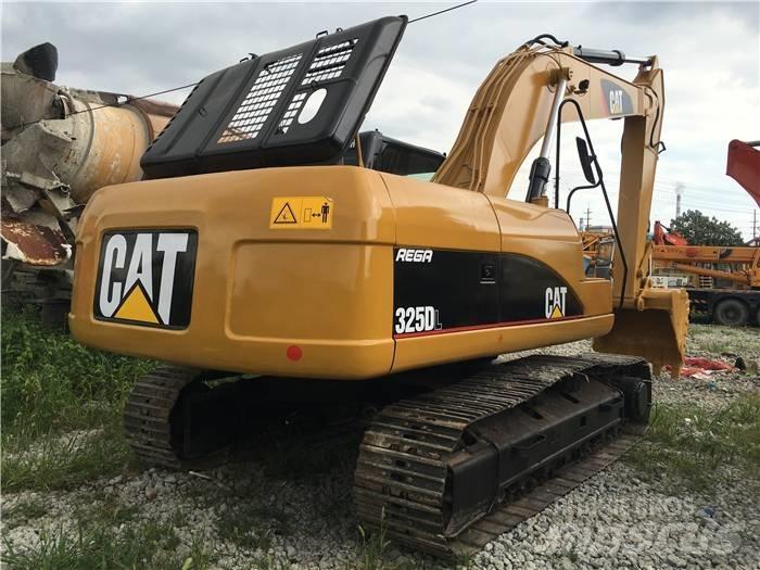 CAT 325 D L Kāpurķēžu ekskavatori