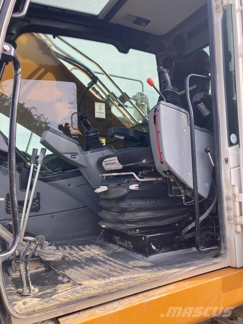 Liebherr R926 Kāpurķēžu ekskavatori