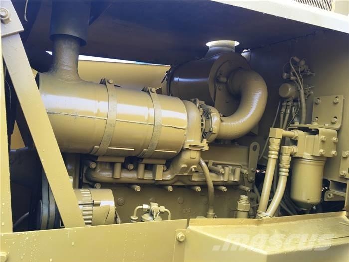 Komatsu GD 661 Greideri
