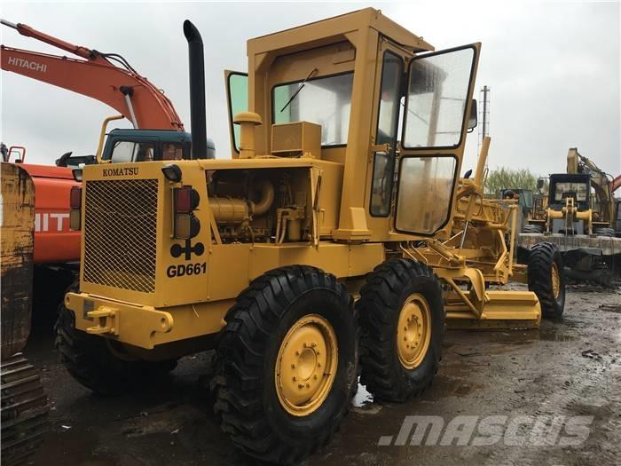 Komatsu GD 661 Greideri