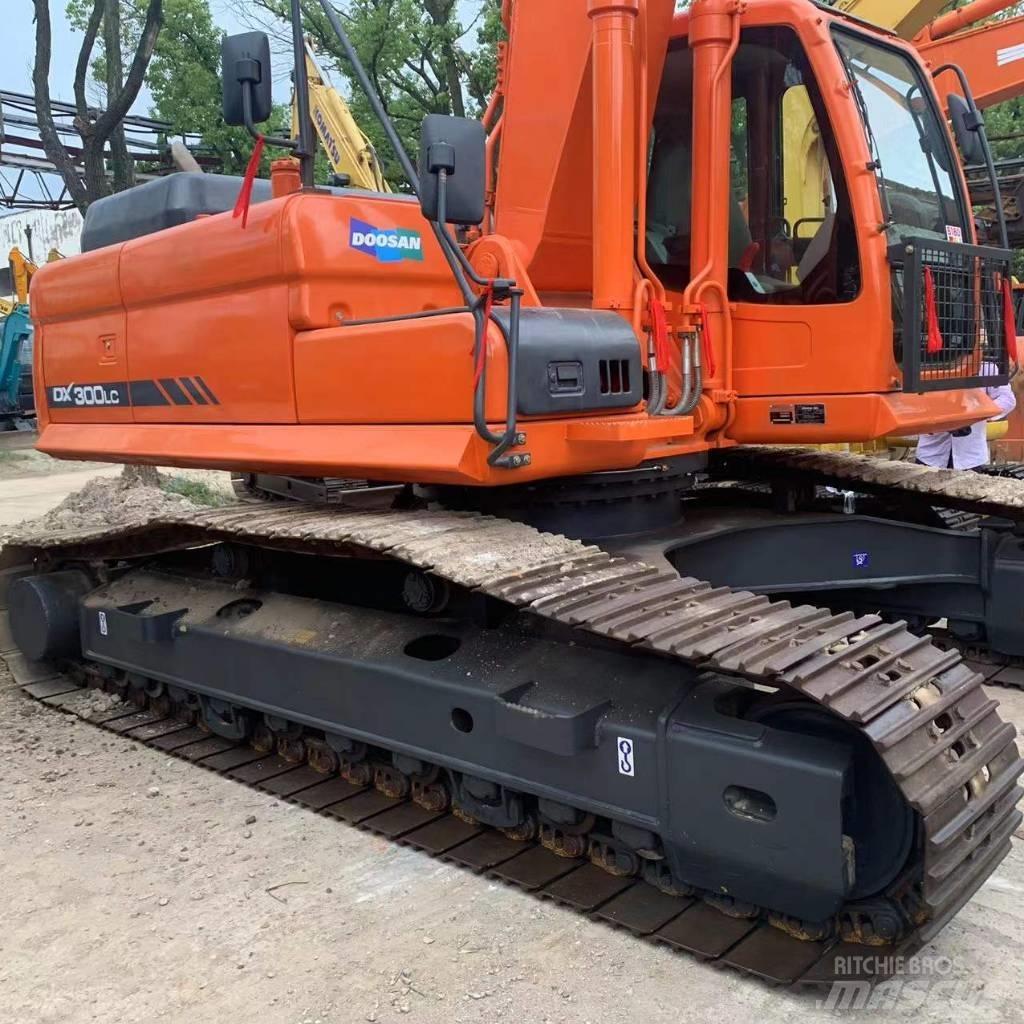 Doosan dx300 Kāpurķēžu ekskavatori