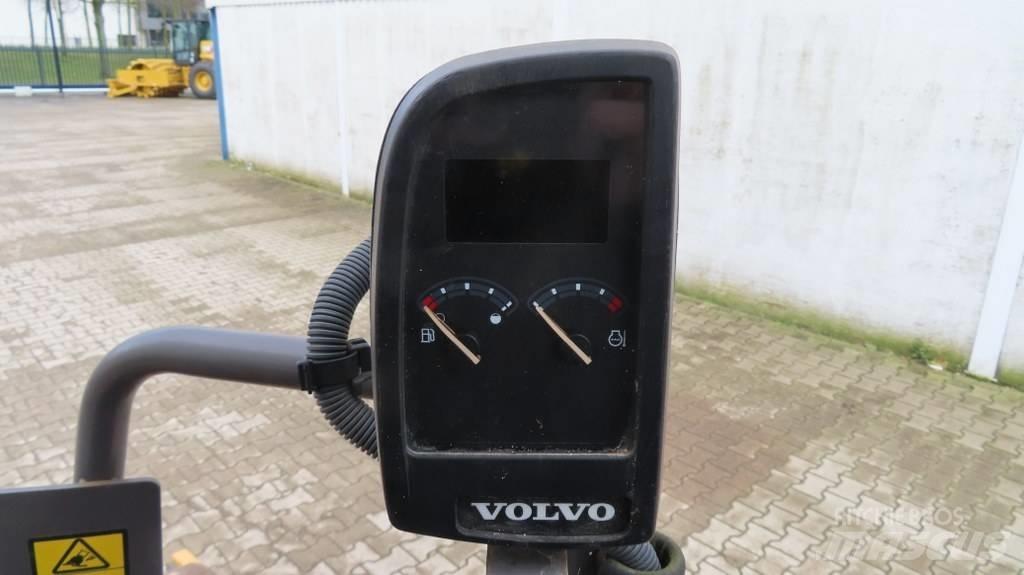 Volvo SD 45 B Vienvalča grunts veltņi