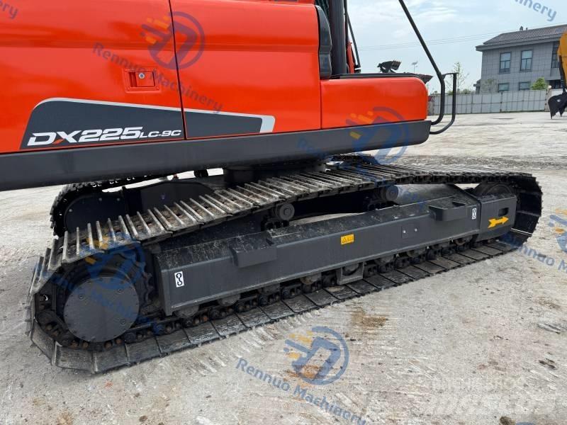 Doosan DX 225 LC-9C Kāpurķēžu ekskavatori