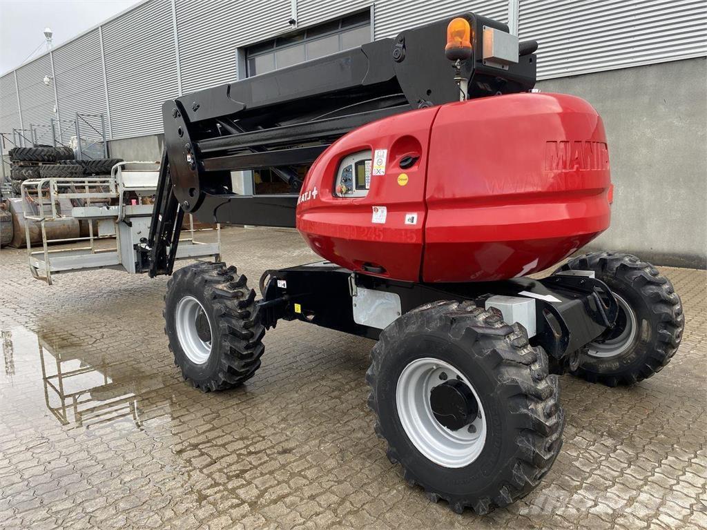Manitou 160ATJ+ Strēles pacēlāji