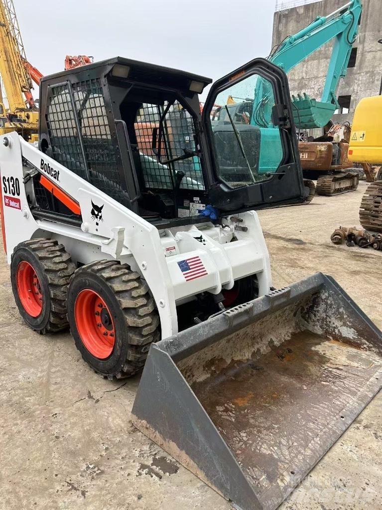 Bobcat S 130 Lietoti riteņu kompaktiekrāvēji