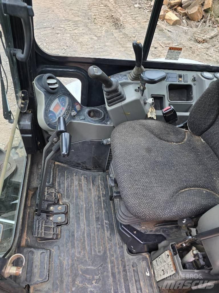 Bobcat E 35 Mini ekskavatori < 7 t