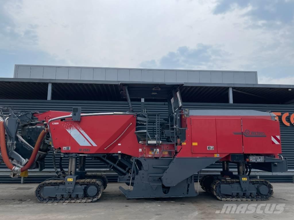 Wirtgen W 250 Asfalta dzesēšanas iekārtas