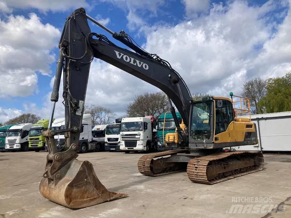 Volvo EC 220 DL Kāpurķēžu ekskavatori