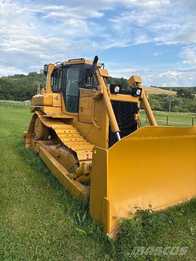 CAT D 6 R II Kāpurķēžu buldozeri
