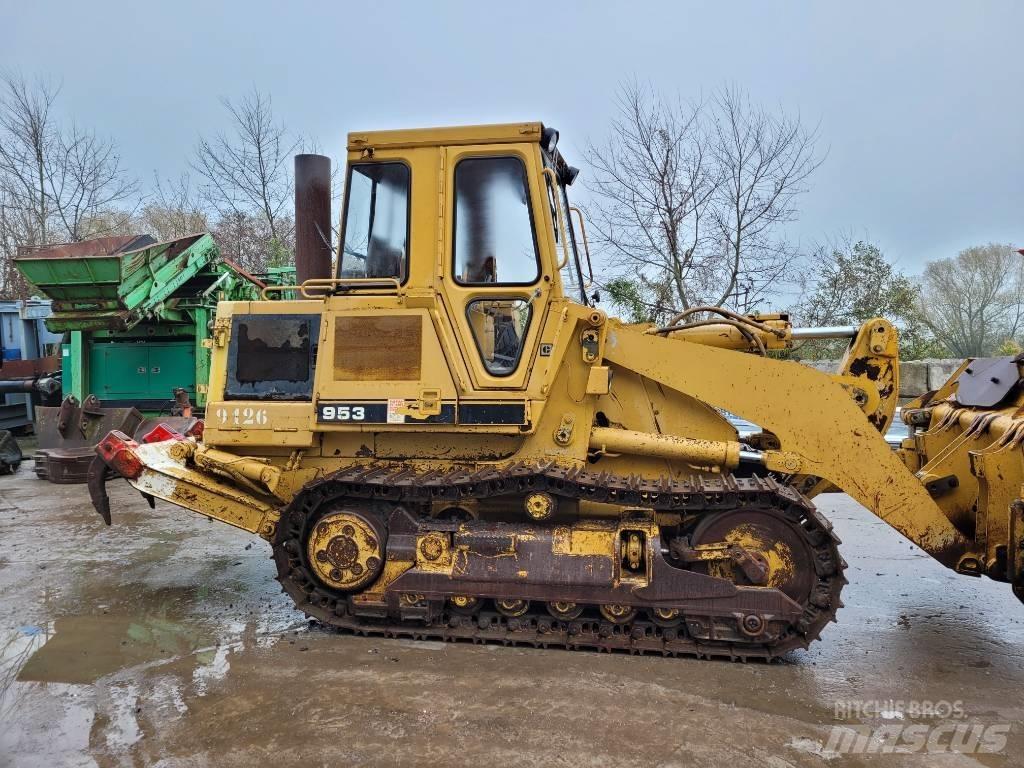 CAT 953 Kāpurķēžu iekrāvēji