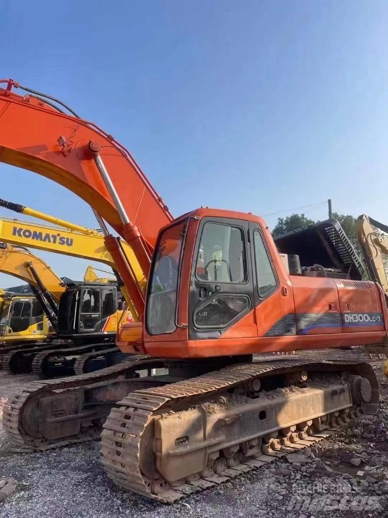 Doosan DH 300 LC-7 Kāpurķēžu ekskavatori