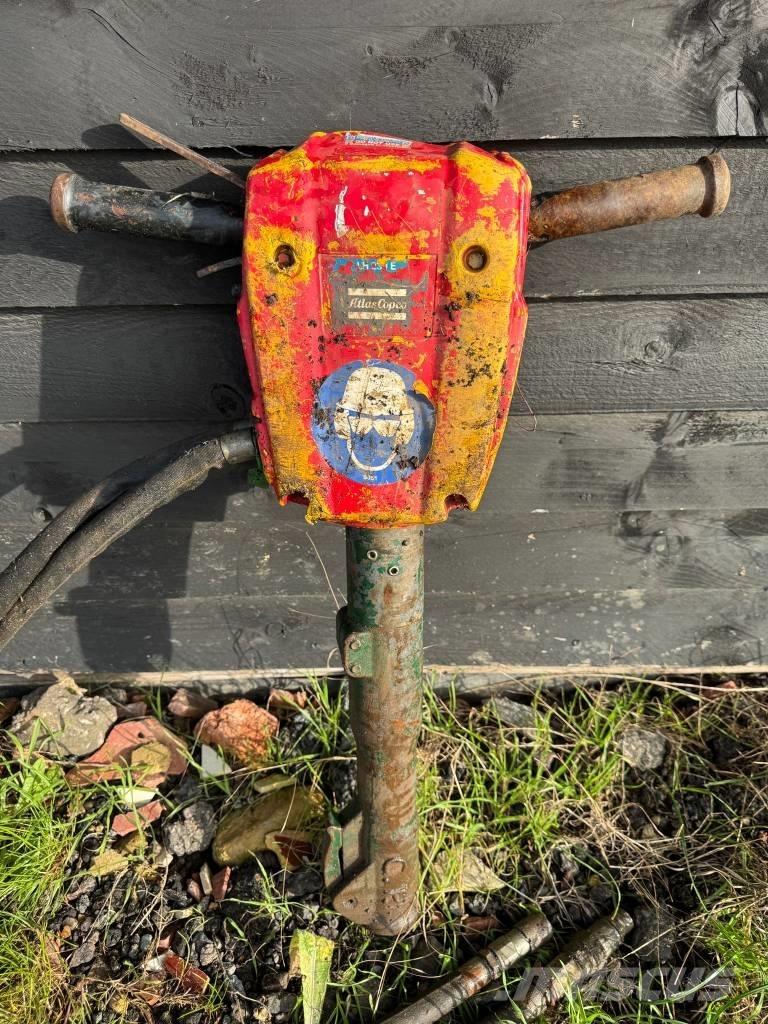 Atlas Copco BREAKER Āmuri/Drupinātāji