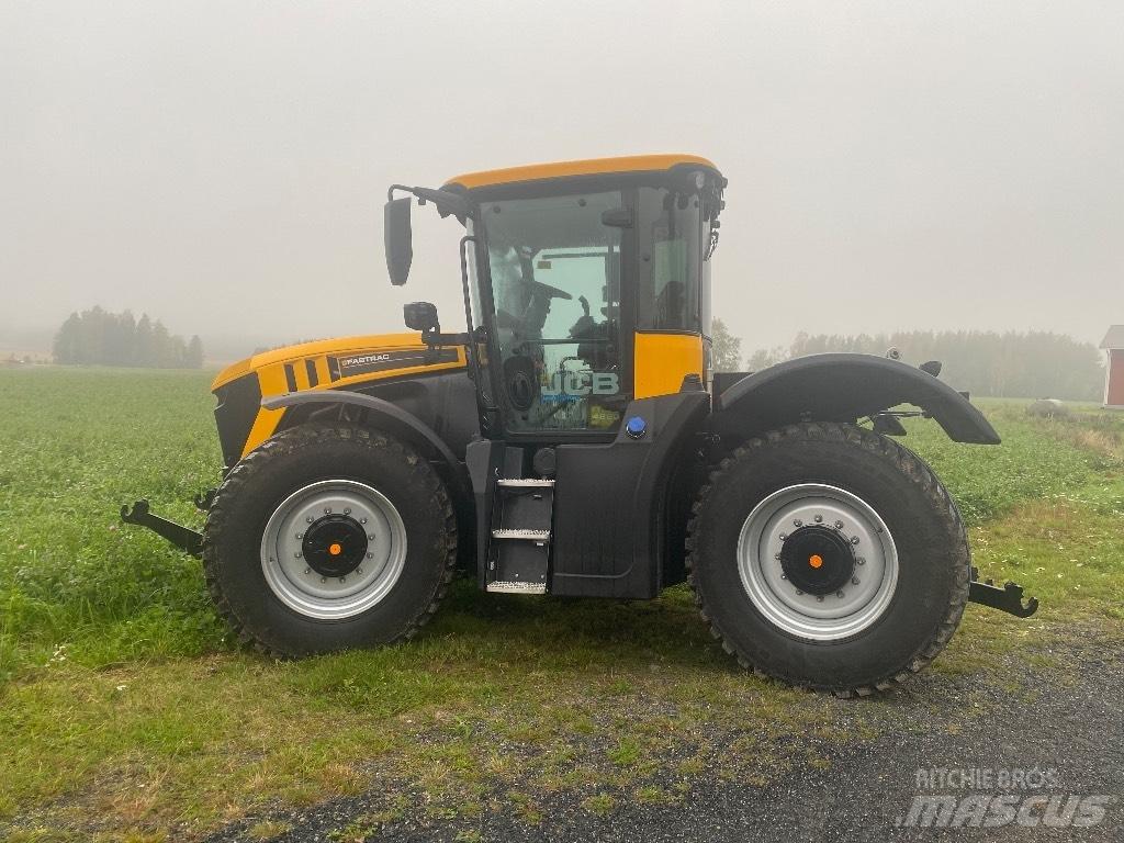 JCB Fastrac 4220 Traktori