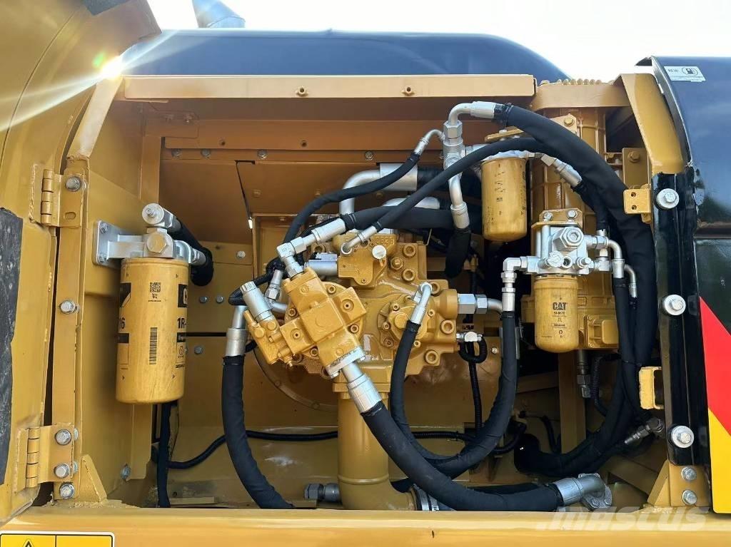 CAT 330 D Kāpurķēžu ekskavatori
