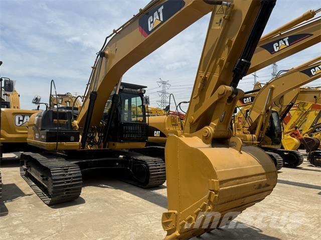 CAT 323 D L Kāpurķēžu ekskavatori