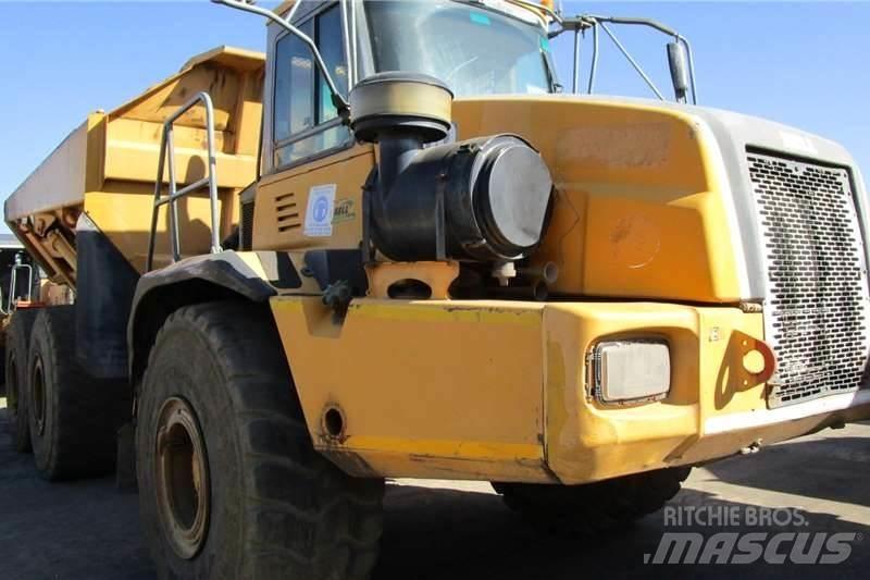 Bell B40D Artikulētie pašizgāzēji