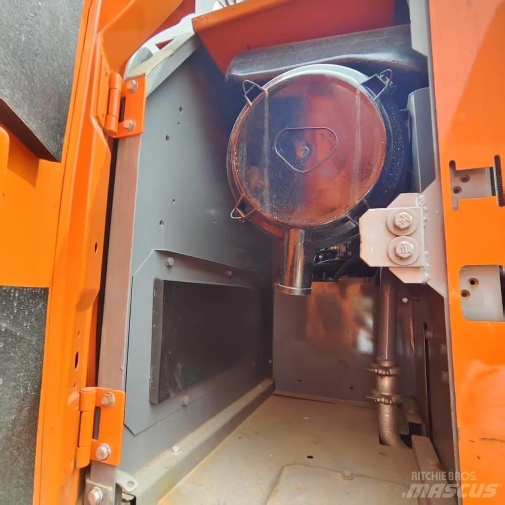 Hitachi ZX 210 Kāpurķēžu ekskavatori
