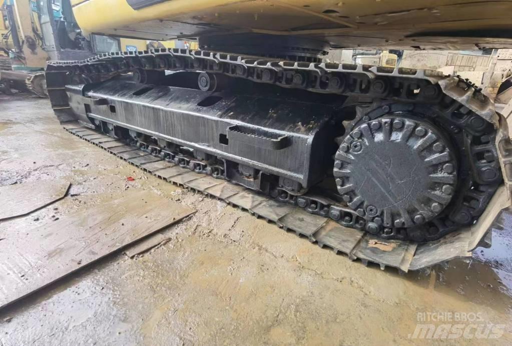 CAT 320CL Kāpurķēžu ekskavatori