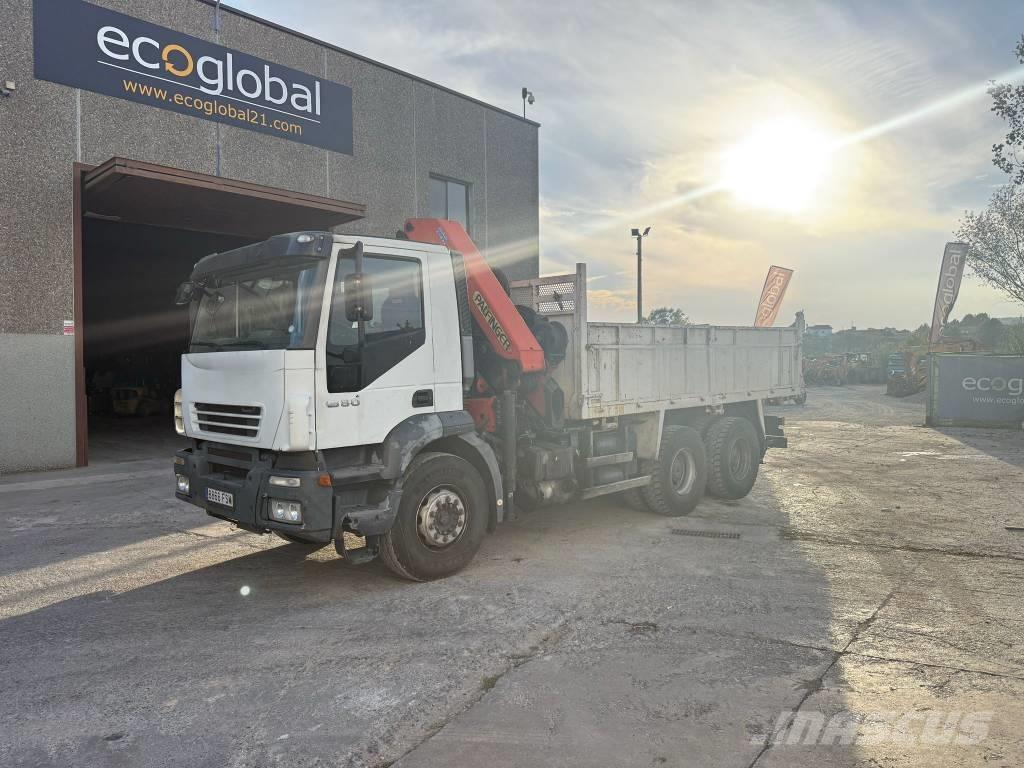 Iveco Trakker 380 Smagās mašīnas ar celtni