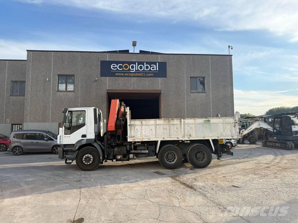Iveco Trakker 380 Smagās mašīnas ar celtni