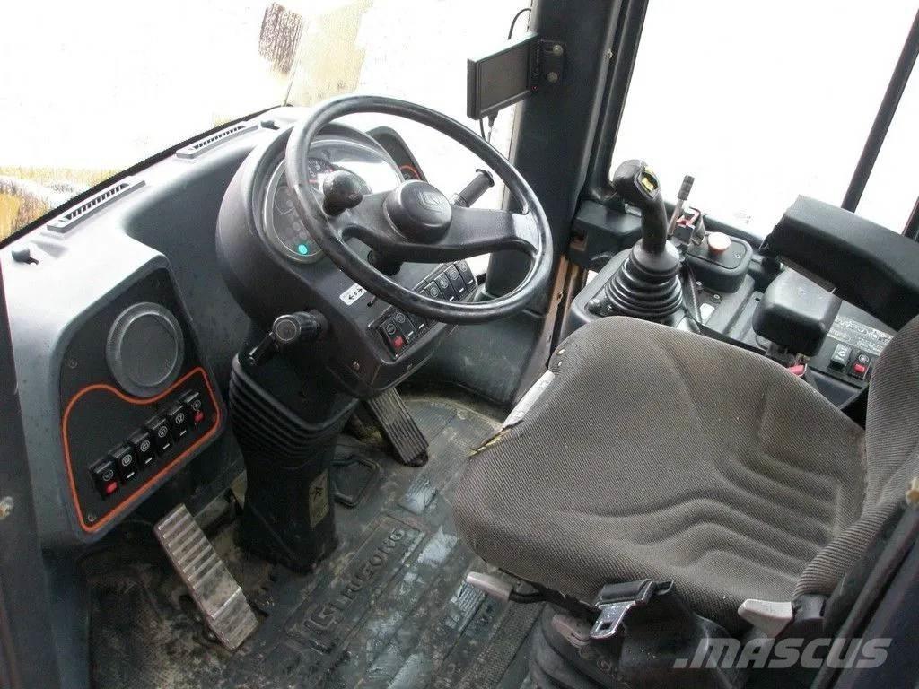LiuGong CLG856-3 Iekrāvēji uz riteņiem