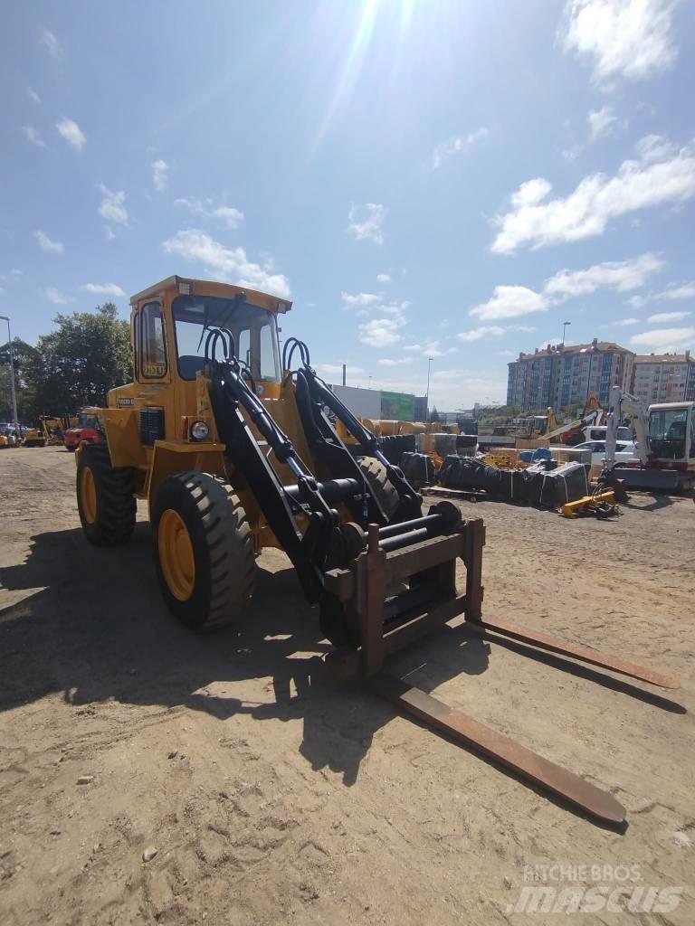 Volvo BM 4200 Iekrāvēji uz riteņiem