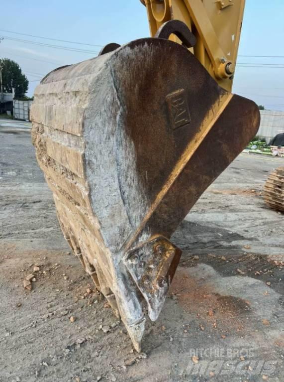 CAT 330 GC Kāpurķēžu ekskavatori
