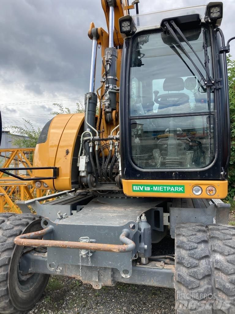Liebherr A 918 Ekskavatori uz riteņiem