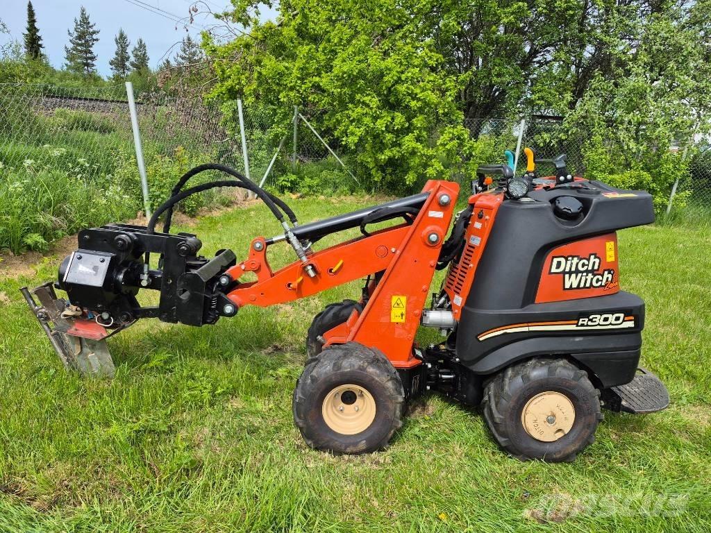 Ditch Witch R300 Tranšeju racēji