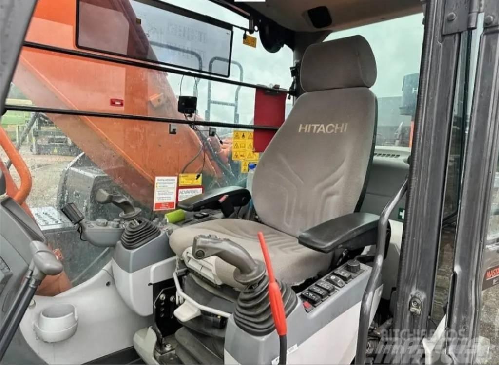 Hitachi ZX 300 LC-6 Kāpurķēžu ekskavatori