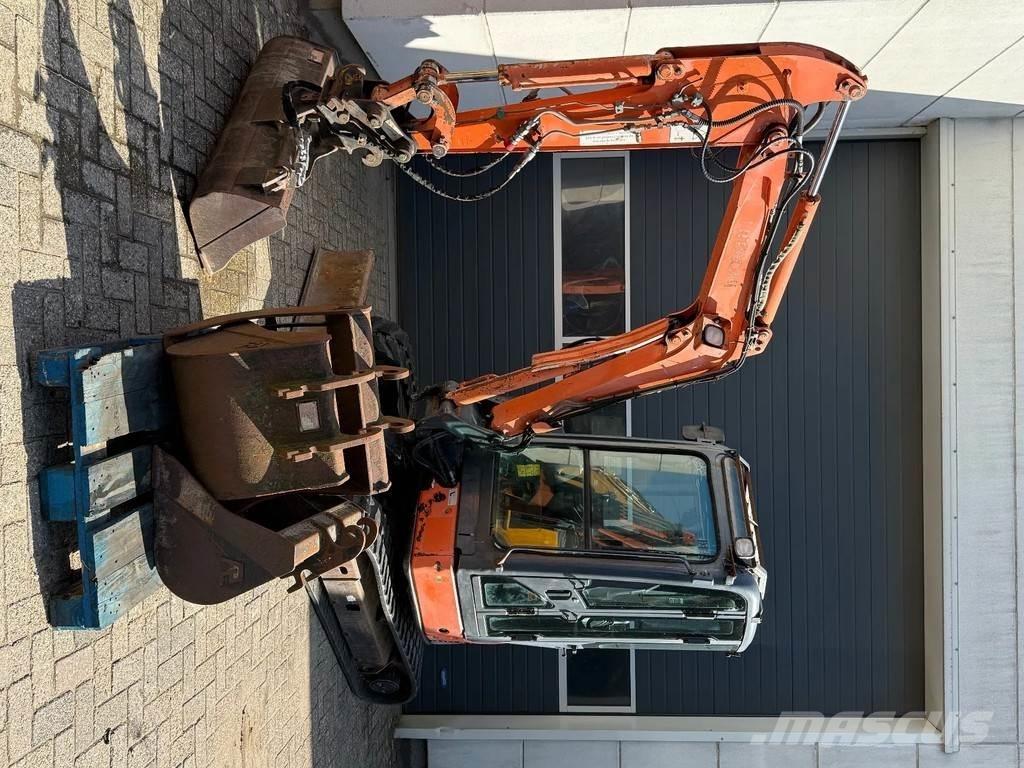 Hitachi ZX30U Mini ekskavatori < 7 t