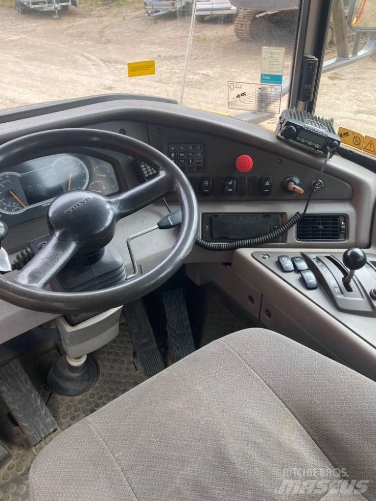 Volvo A25G Artikulētie pašizgāzēji