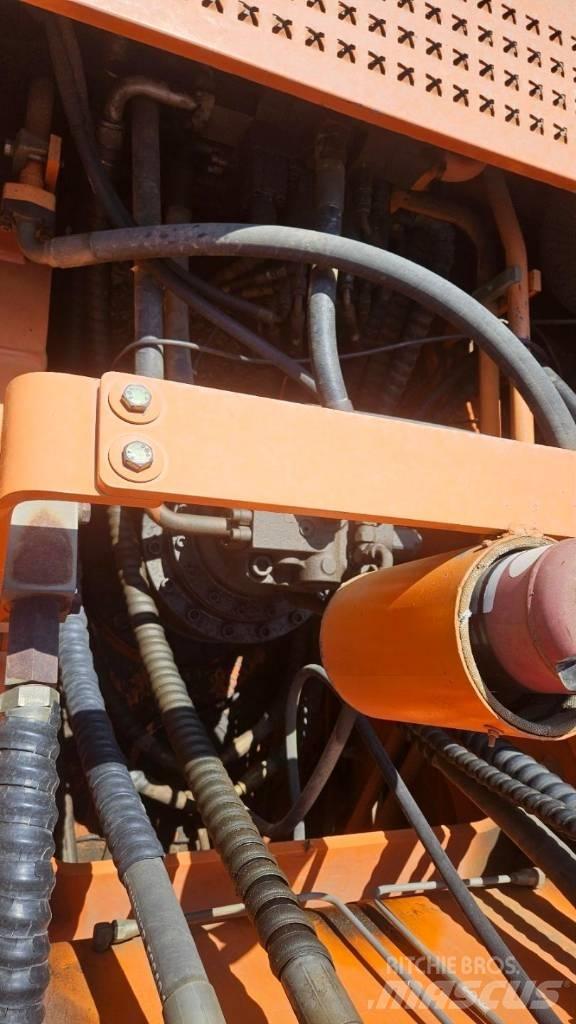 Doosan DX 300 LC Kāpurķēžu ekskavatori