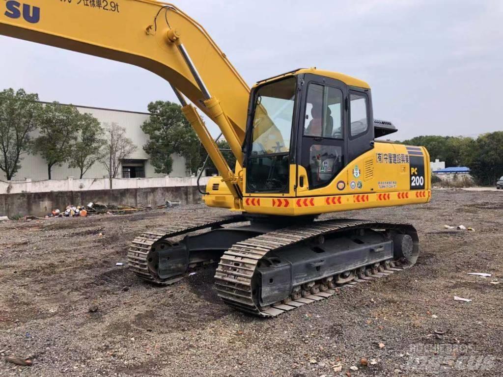 Komatsu pc200-7 Kāpurķēžu ekskavatori