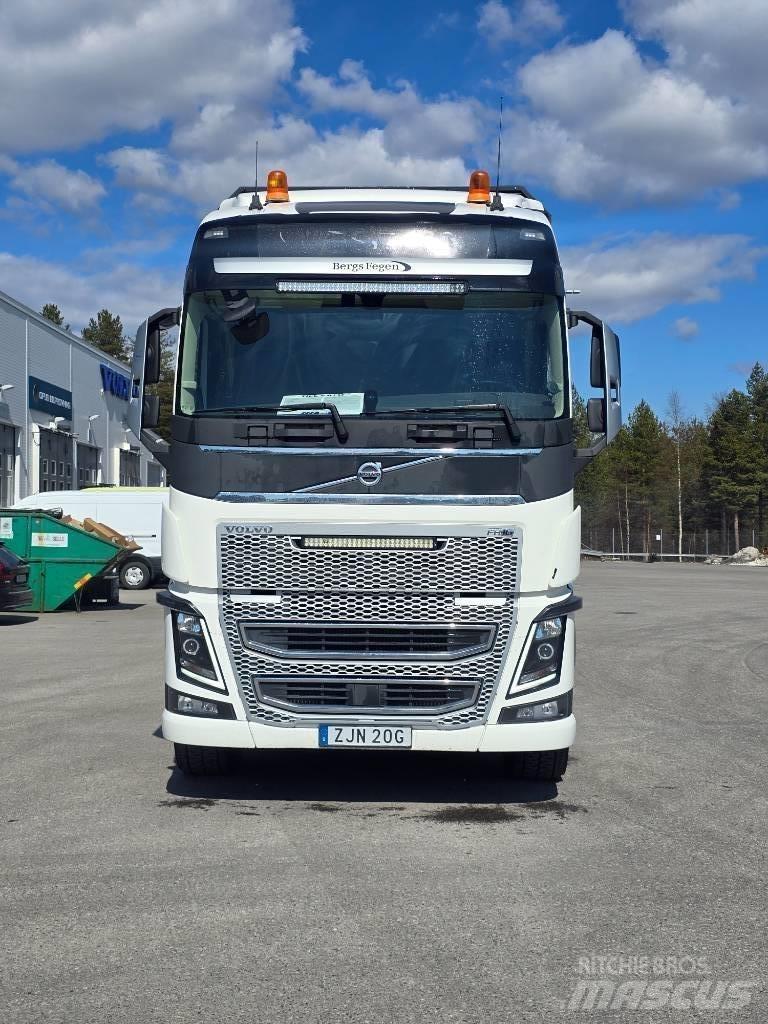 Volvo FH16 Kokvedēji