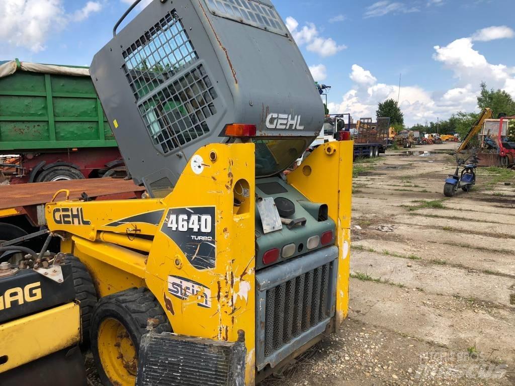 Gehl 4640 FOR PARTS Lietoti riteņu kompaktiekrāvēji