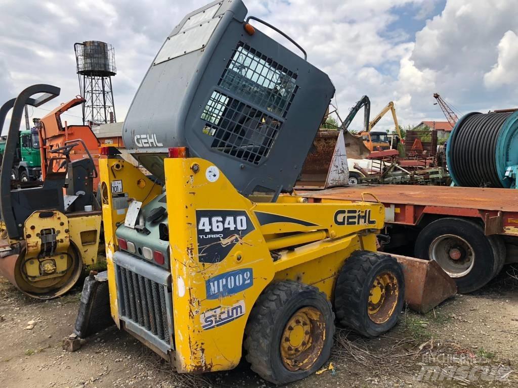 Gehl 4640 FOR PARTS Lietoti riteņu kompaktiekrāvēji