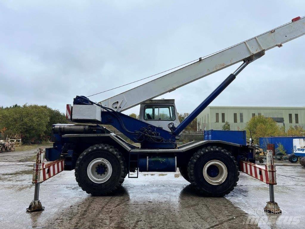 Coles Huskey 630S Celtņi nelīdzenām virsmām