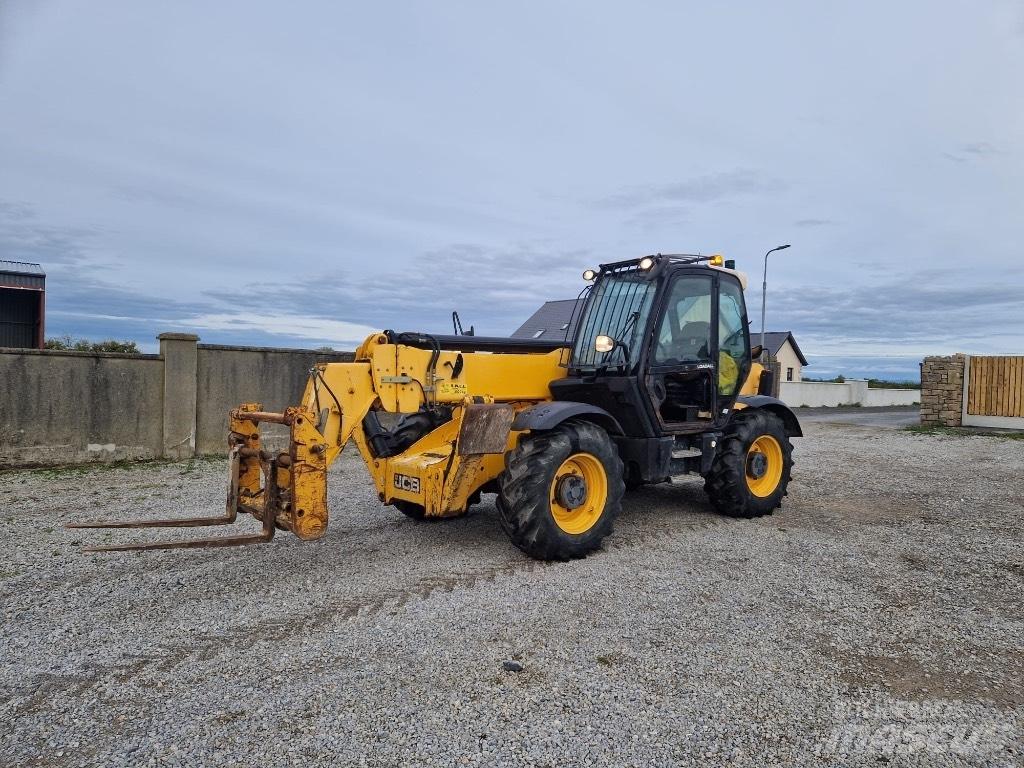 JCB 535140 Teleskopiskie manipulatori