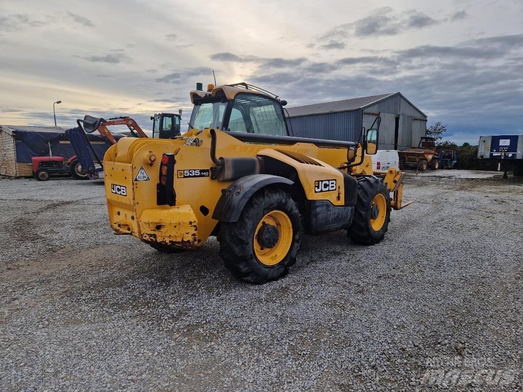 JCB 535140 Teleskopiskie manipulatori