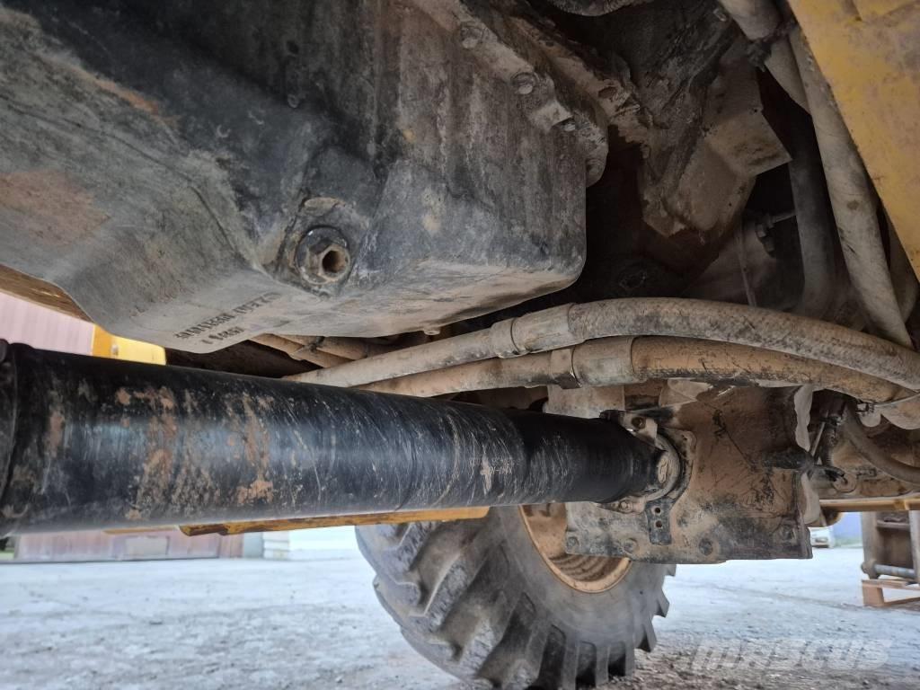 New Holland LB 110 B Ekskavatori-iekrāvēji